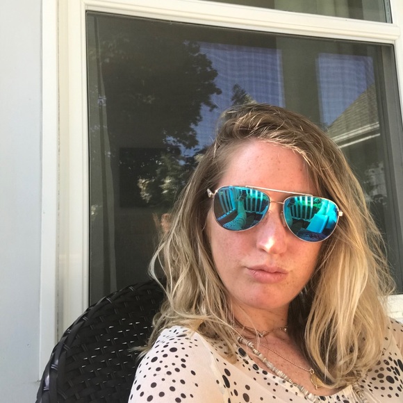 Meet your Posher, Alaina - Picture 1 of 1